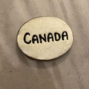 CANADA Leaf Keepsake Tchotchke Silver-Toned